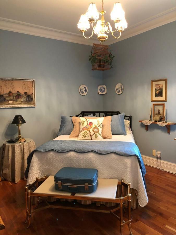 Clydesdale House Bed and Breakfast Barrie Εξωτερικό φωτογραφία